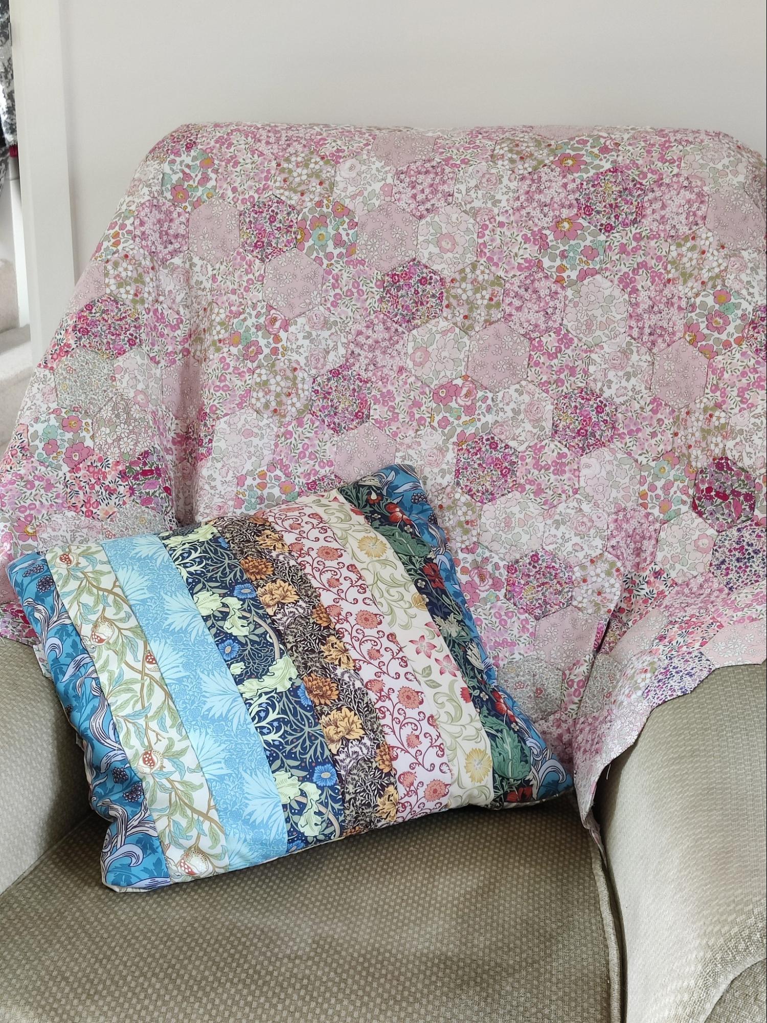 Sara Packham - Quilt and Cushion