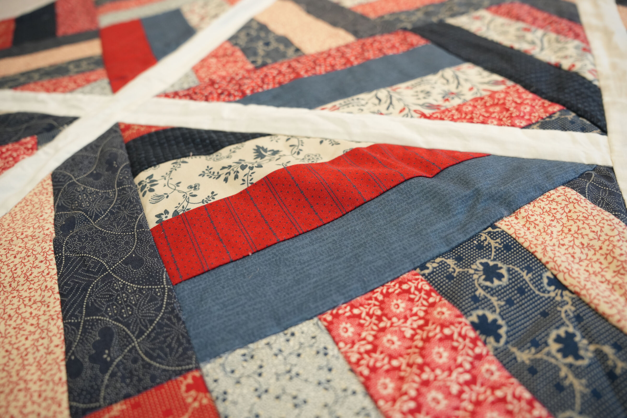 Isle of Wight Red & Blue Quilt